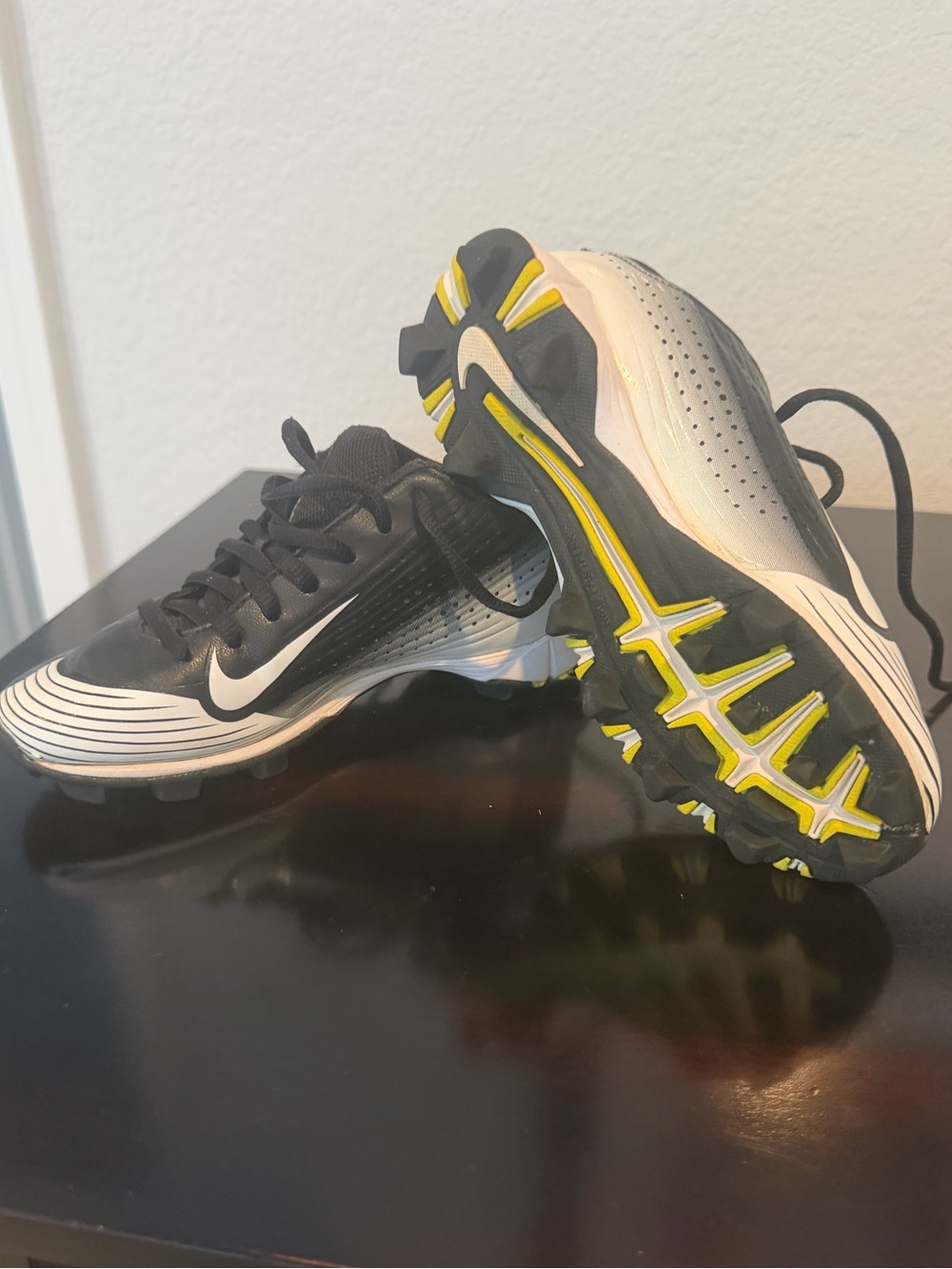 Nike Vapor Keystone 2 Low Youth Baseball Cleats Size 1Y Black White EUC